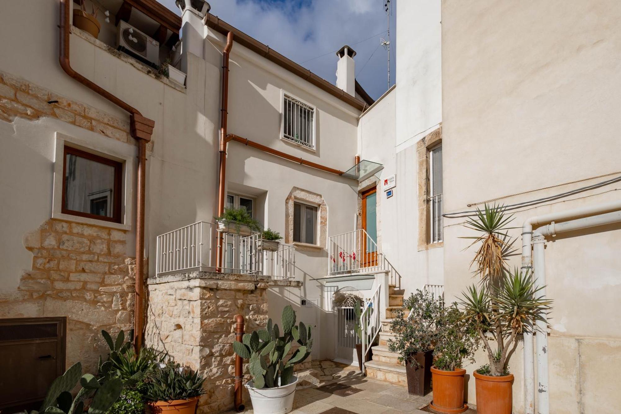 Antiche Mura Apartments"Nido Di Puglia" Monovano Turi Exterior foto